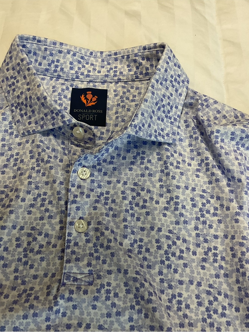 Donald Ross Men’s Light Blue Floral Button-Down Shirt